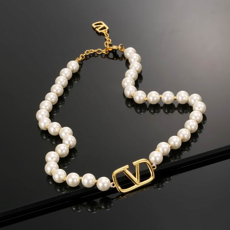 Valentino necklace 04yxh03